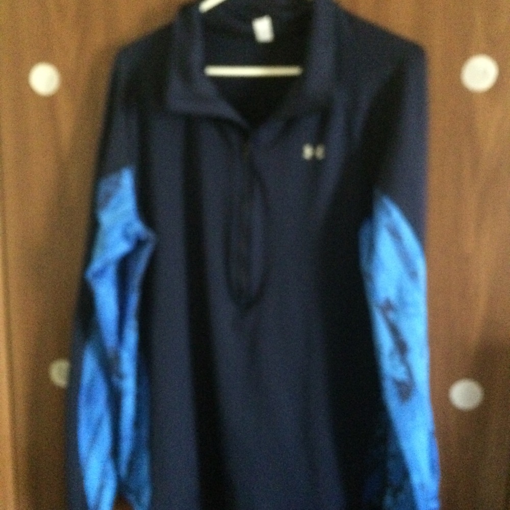 Under Armour cold gear top